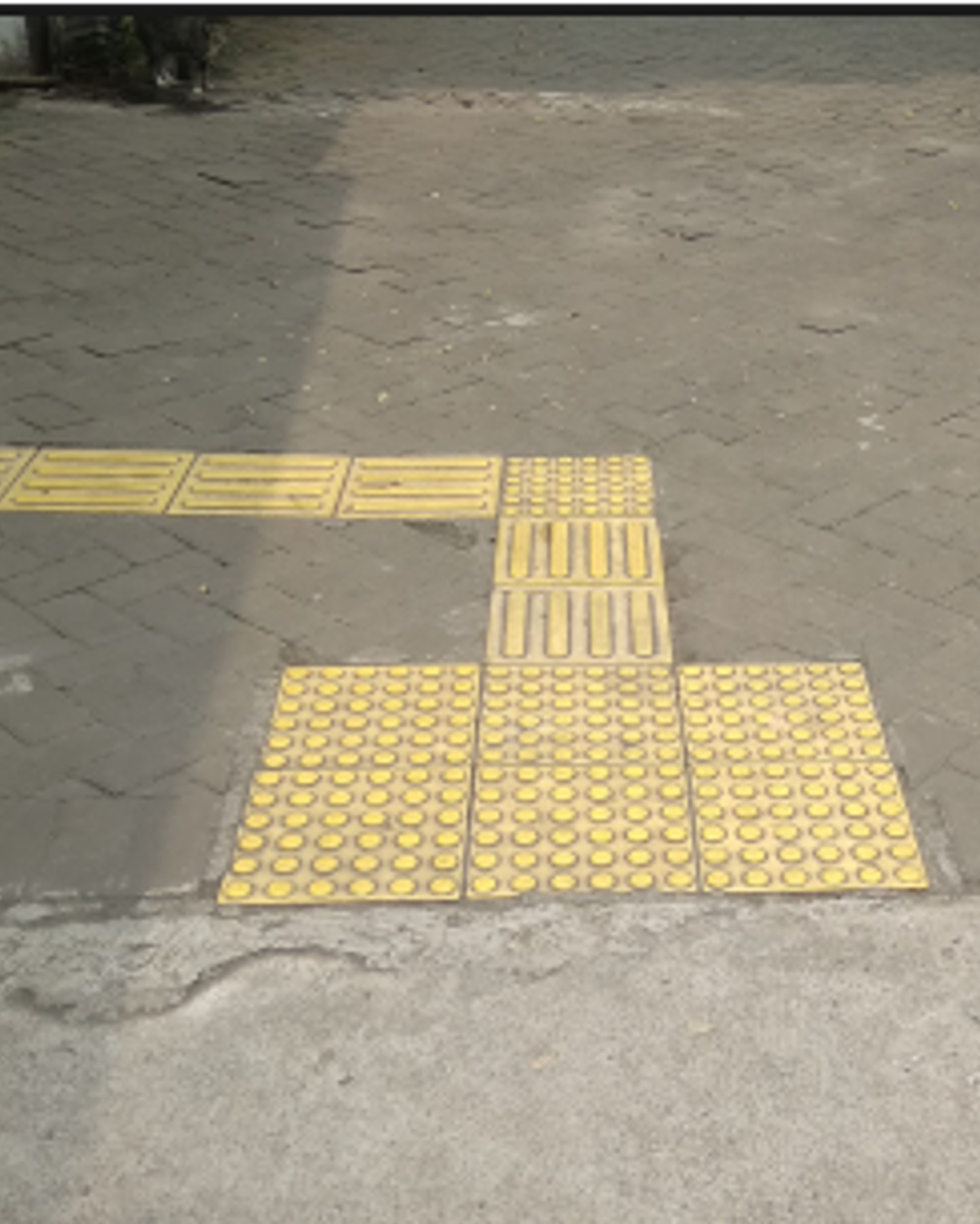 Guiding Block